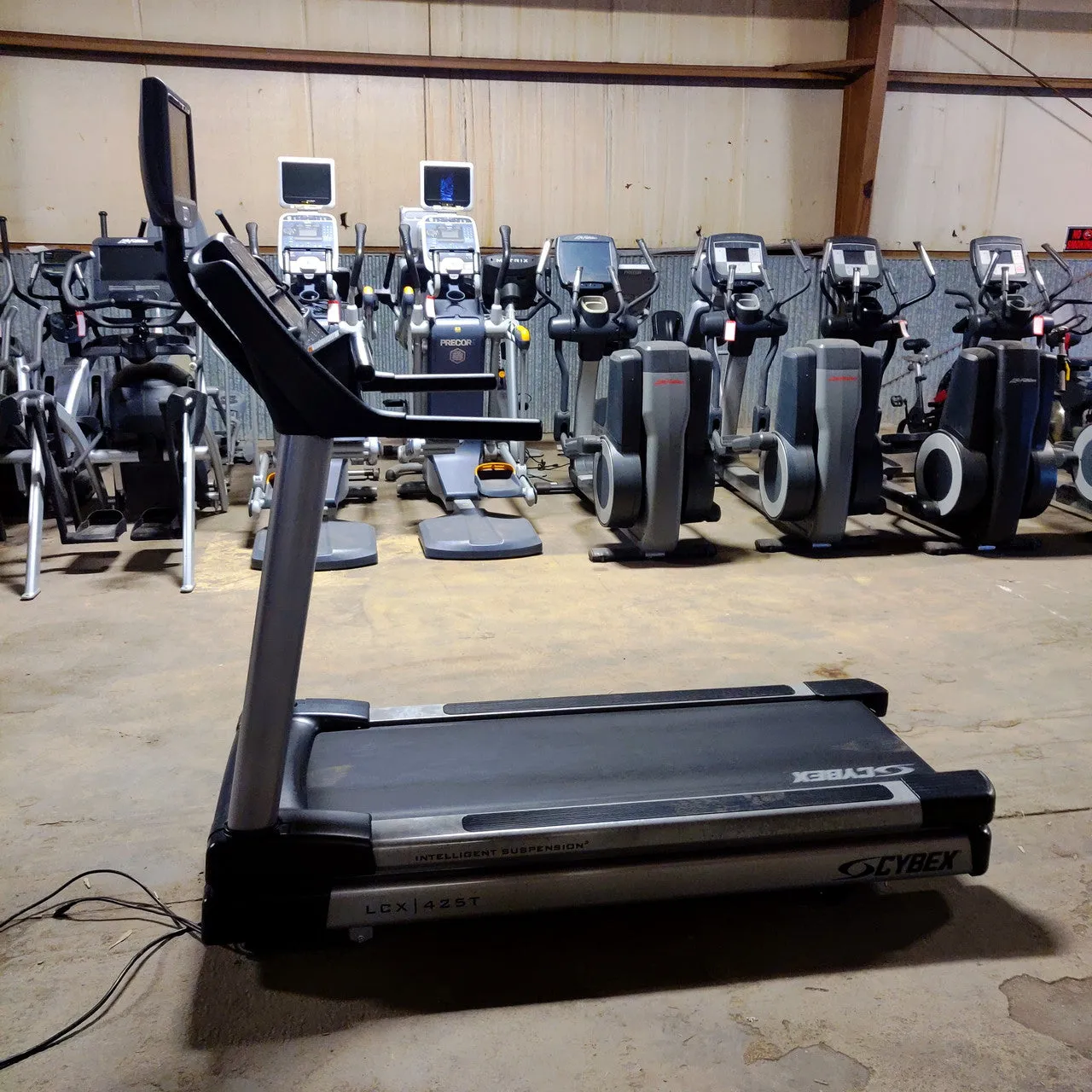 Cybex Treadmill 425T LCX Model Commercial Grade