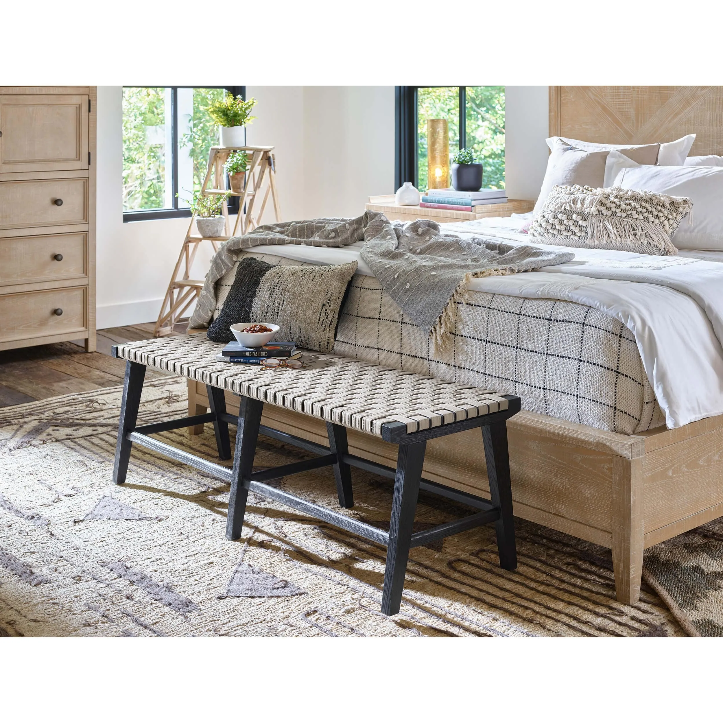 Harlyn Bench, Charcoal